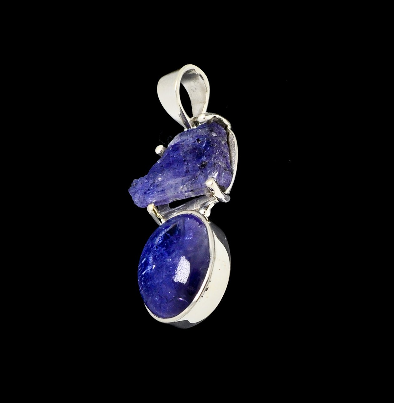 Tanzanite Pendant 12mm x 14mm Oval Cut with free form crystal