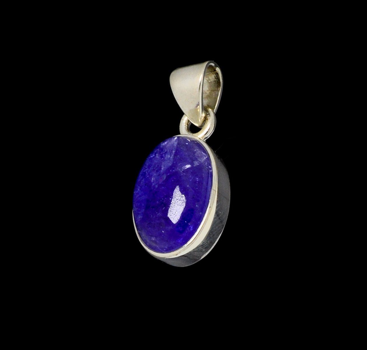 Tanzanite Pendant 15mm x 10mm Oval Cut